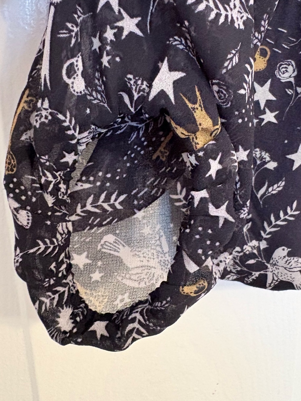 Boden Violette Blouse In Mystic Woodland - Picture 8 of 10